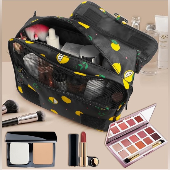 Lemon Hanging Toiletry Travel bag - Picture 4 of 4